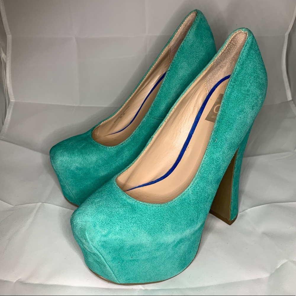 Dolce Vita Vellore Super High Pumps- Size 6.5